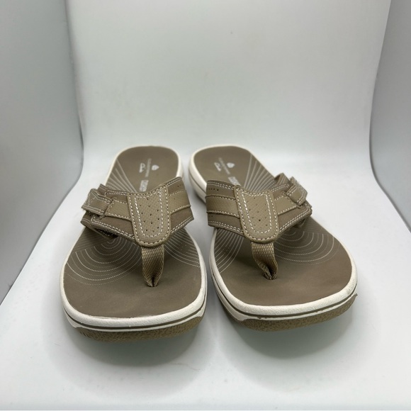 Women’s Clarks Sandals Size 5 - Picture 3 of 10